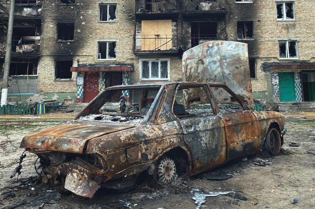 menklab-saving-lives-car-bombing-ukraine-1100x729